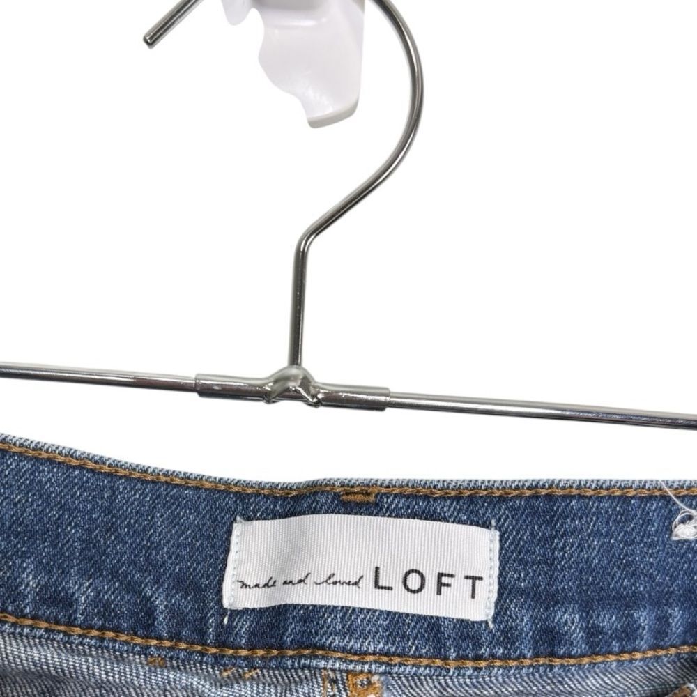 Loft medium Blue denim roll cuff cut off Jean shorts size 6 - Picture 8 of 11